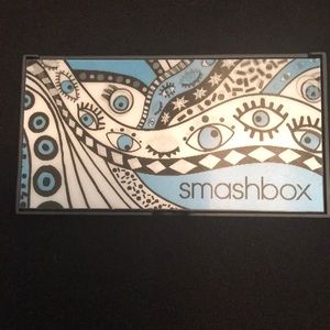 ‼️N w/o B‼️Draw in. Decked out. Eye pallete